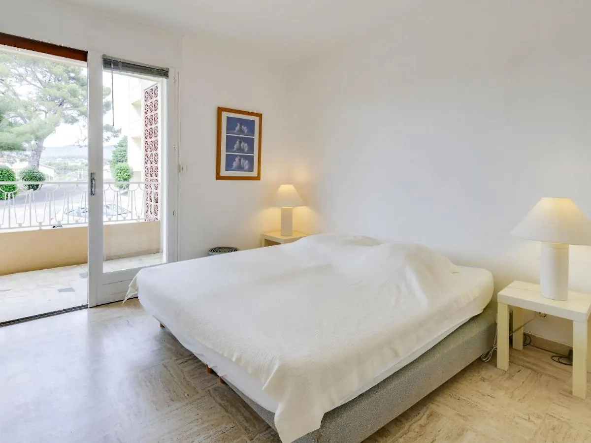 Apartment Residence Eden Parc By Interhome Sanary-sur-Mer France